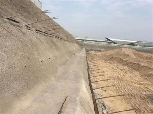 平凉河道边坡加固
